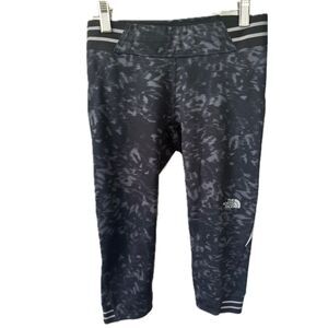 The North Face Animal Print Compression Back Zipper Pocket Capri Leggings S
